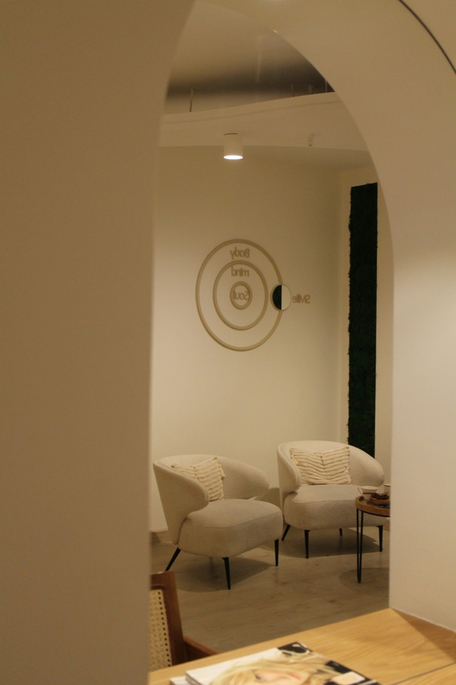 LED Light Therapy treatment in a New Zealand clinic